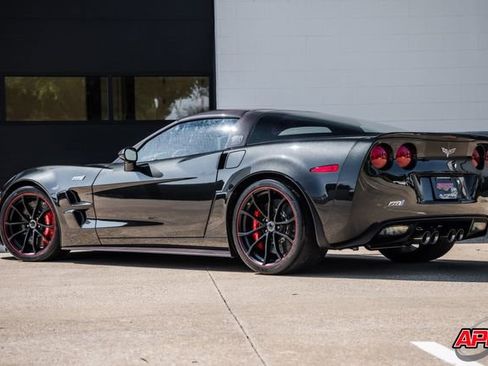 Used 2012 Chevrolet Corvette ZR1 w/ 3ZR Preferred Equipment Group RWD image 3