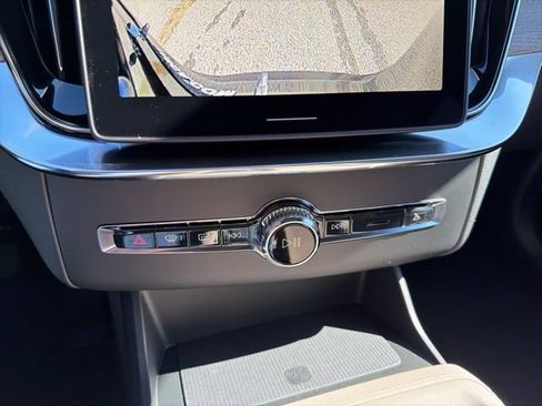 New 2026 Volvo XC90 B6 Ultra w/ Protection Package Premier image 17