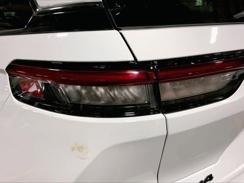 New 2025 Jeep Grand Cherokee Limited w/ Luxury Tech Group II image 18