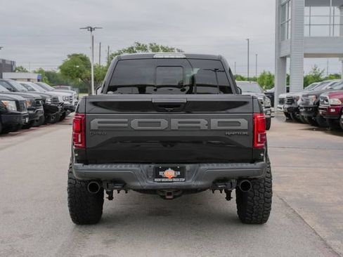 Used 2019 Ford F150 Raptor w/ Equipment Group 802A Luxury AWD/4WD image 8
