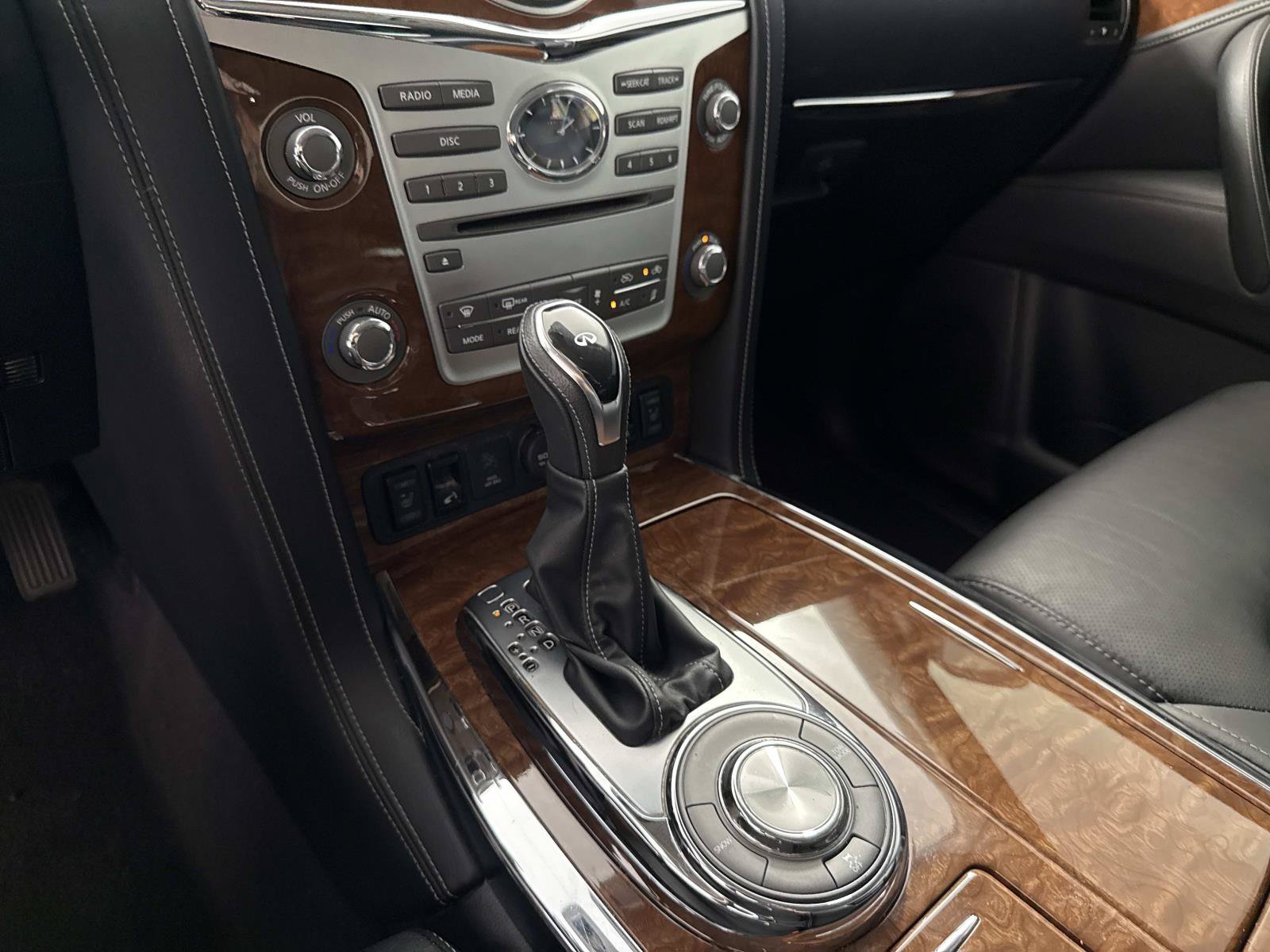 Used 2018 INFINITI QX80 2WD w/ Driver Assistance Package image 27