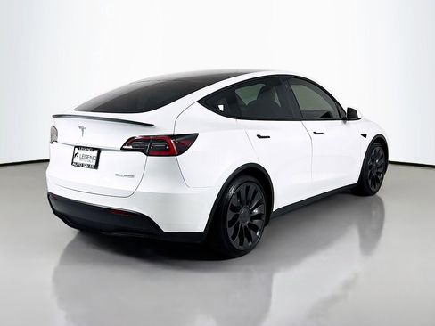 Used 2021 Tesla Model Y Performance image 5