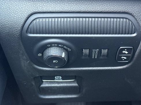 Used 2024 Jeep Wagoneer Series III AWD/4WD image 41