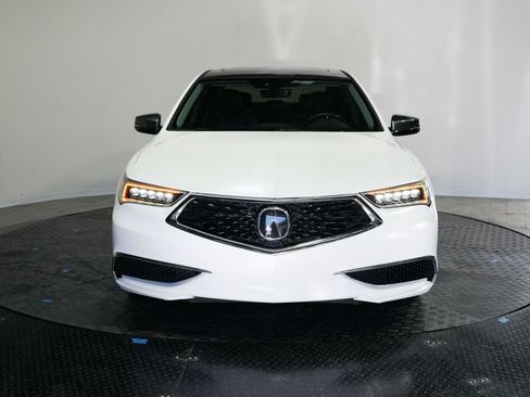 Used 2018 Acura TLX w/ Technology Package FWD image 2