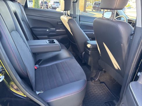 Used 2024 Mitsubishi Outlander Sport AWD image 13