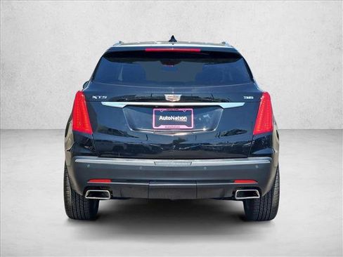 Used 2018 Cadillac XT5 Premium Luxury FWD image 7