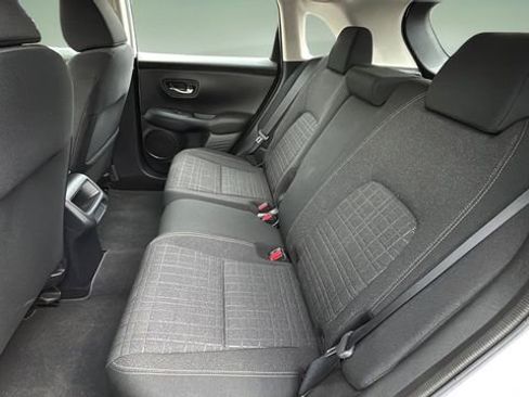 Used 2023 Honda HR-V LX image 19