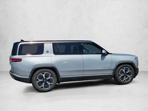 Used 2023 Rivian R1S Adventure AWD/4WD image 4