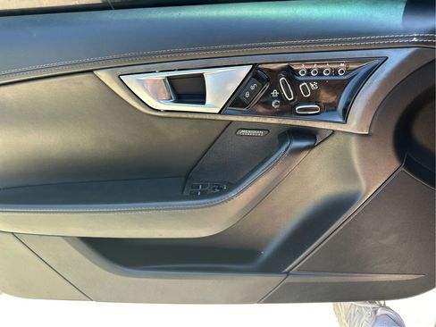 Used 2015 Jaguar F-TYPE R RWD image 21