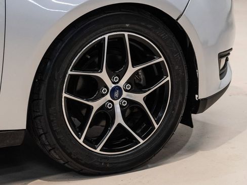 Used 2017 Ford Focus SEL image 53