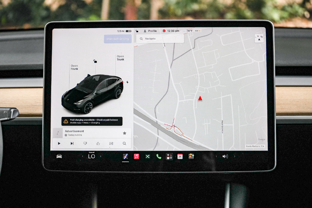 Used 2021 Tesla Model Y Long Range AWD/4WD image 12
