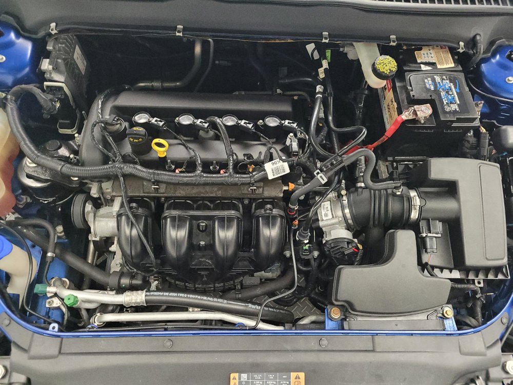 Used 2017 Ford Fusion SE FWD image 30