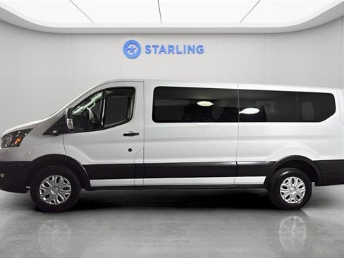 Used 2023 Ford Transit 350 XLT image 3