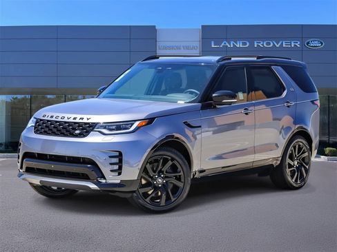 New 2025 Land Rover Discovery Dynamic SE image 1