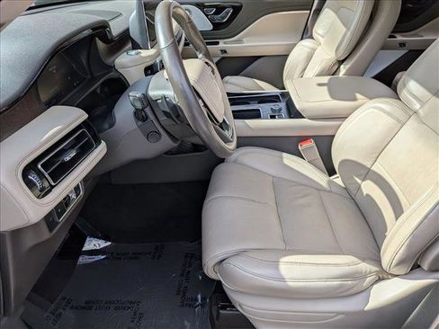 Used 2020 Lincoln Aviator Reserve w/ Equipment Group 202A image 17