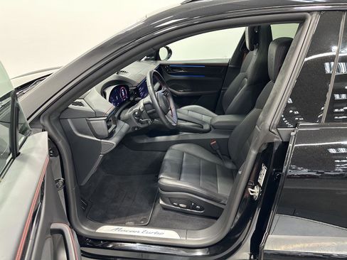 Certified 2024 Porsche Macan Turbo Electric image 17