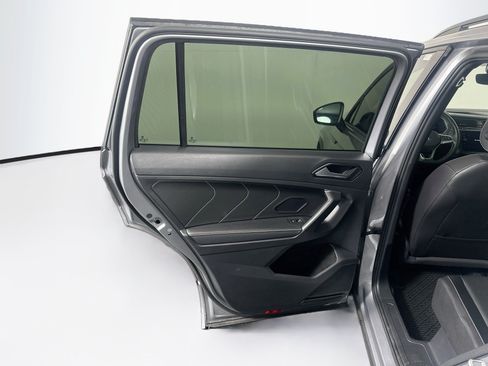 Used 2023 Volkswagen Tiguan SE R-Line FWD image 27