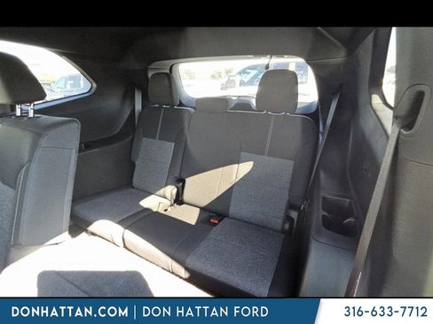 Used 2025 GMC Acadia Elevation image 3