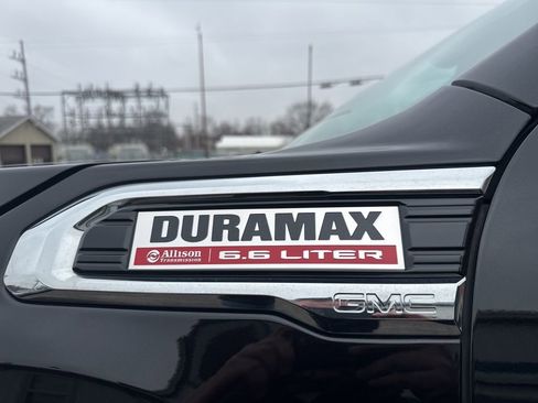 Used 2023 GMC Sierra 3500 Denali w/ Denali Black Diamond Edition AWD/4WD image 30