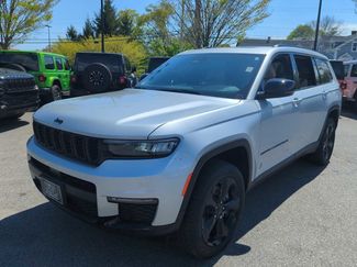 Used 2024 Jeep Grand Cherokee L Limited w/ Black Appearance Package AWD/4WD video 2
