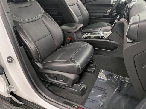 Used 2022 Ford Explorer ST w/ Equipment Group 401A image 29