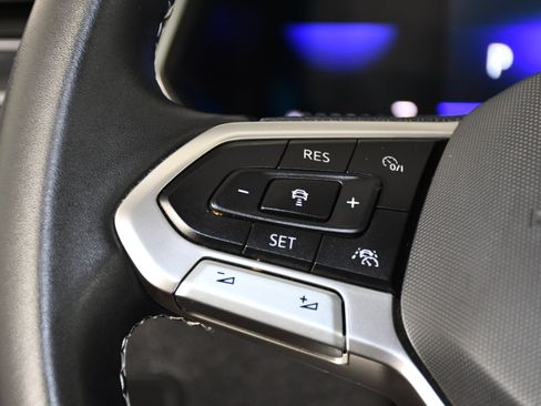 Used 2022 Volkswagen Tiguan SE AWD/4WD image 20