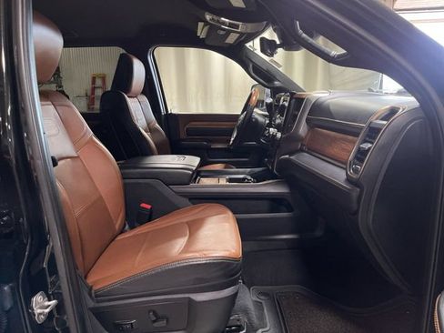 Used 2022 RAM 3500 Limited AWD/4WD image 24