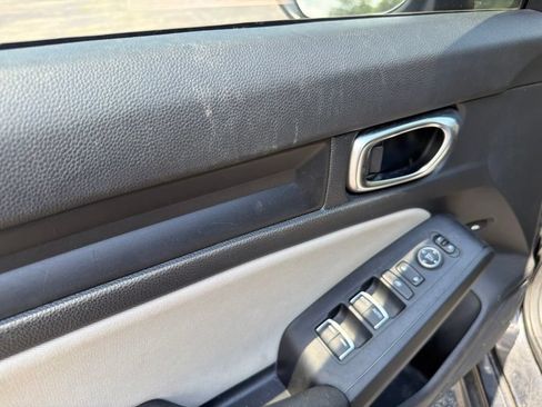 Used 2022 Honda Civic LX image 13