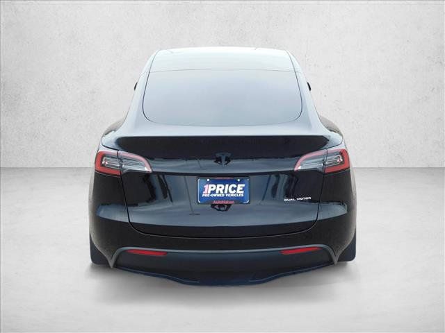 Used 2023 Tesla Model Y Long Range AWD/4WD image 11