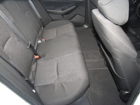 Used 2025 Honda Accord SE image 18