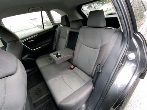 Used 2023 Toyota RAV4 XLE image 19