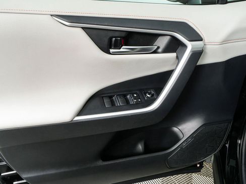 Used 2019 Toyota RAV4 Adventure w/ Cold Weather Package AWD/4WD image 6