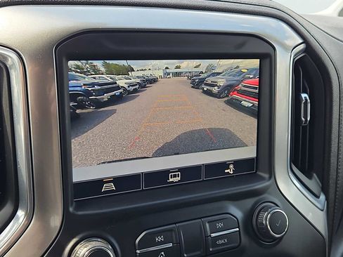Used 2021 Chevrolet Silverado 1500 LT Trail Boss w/ Convenience Package II AWD/4WD image 16