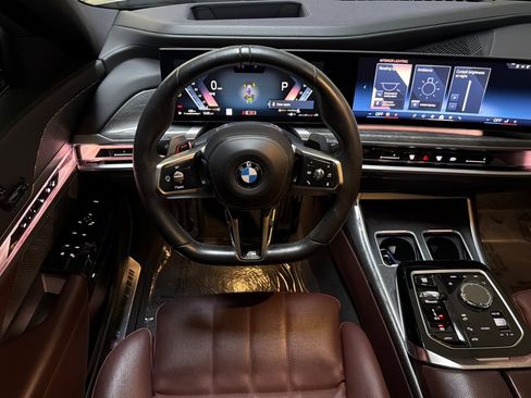 Used 2023 BMW 740i RWD image 32