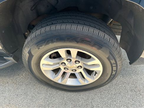 Used 2018 Chevrolet Tahoe LT image 31