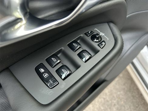 Certified 2023 Volvo XC90 B6 Plus w/ Protection Package Premier image 16