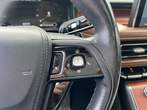 Used 2021 Lincoln Aviator Reserve w/ Elements Package Plus AWD/4WD image 25