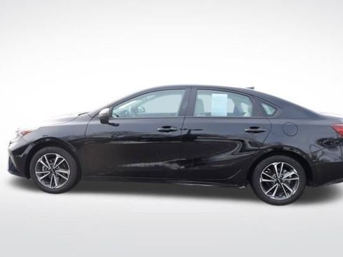 Certified 2023 Kia Forte LXS w/ LXS Technology Package image 6