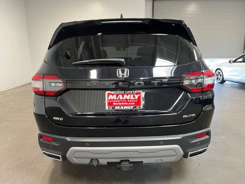 Used 2023 Honda Pilot Elite image 4