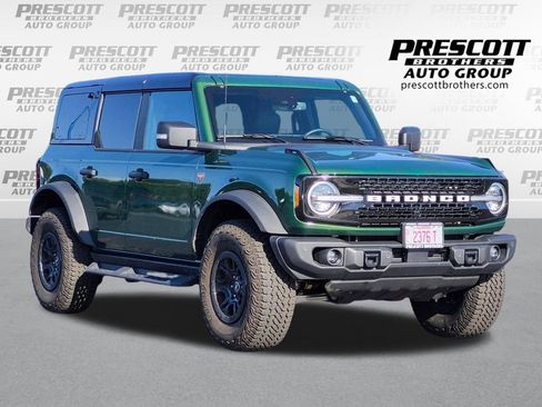Used 2025 Ford Bronco Badlands AWD/4WD image 1