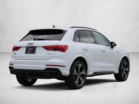 Used 2023 Audi Q3 2.0T Premium Plus w/ Premium Plus Package AWD/4WD image 7
