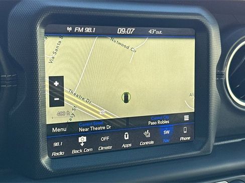 Used 2018 Jeep Wrangler Unlimited Sahara image 22