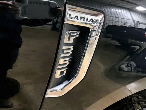 Used 2017 Ford F350 Lariat w/ Lariat Value Package image 27