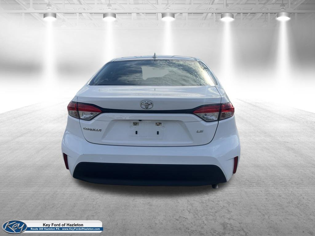 Used 2025 Toyota Corolla LE FWD image 9