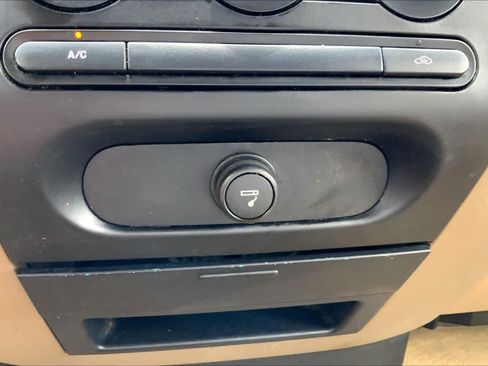 Used 2005 Ford F150 XL RWD image 33