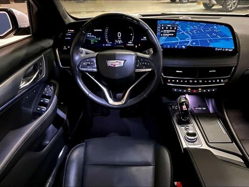 Used 2025 Cadillac CT5 Premium Luxury image 5