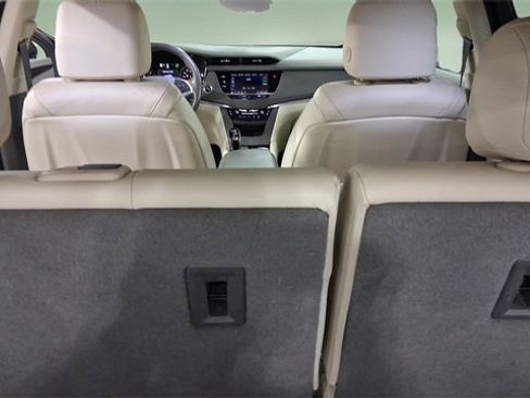 Used 2021 Cadillac XT5 Premium Luxury image 21