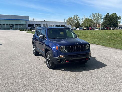 Used 2019 Jeep Renegade Trailhawk AWD/4WD image 8