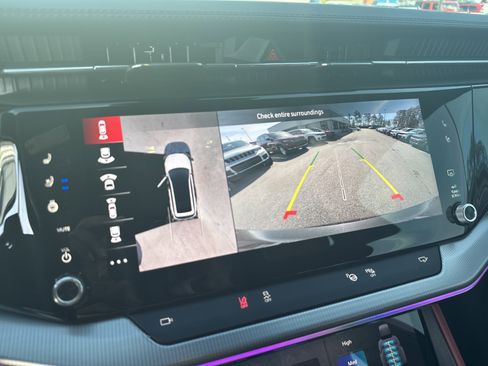 Used 2025 Jeep Wagoneer S Launch Edition image 36