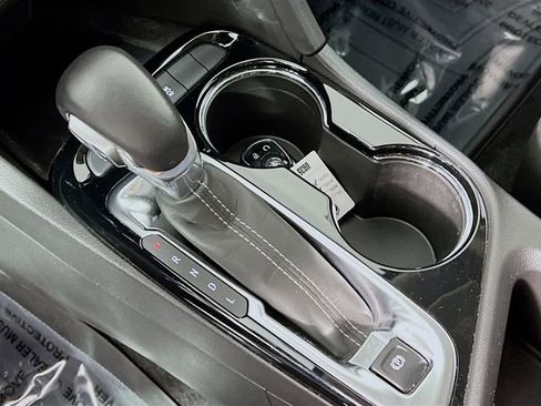 Used 2022 Buick Encore GX Preferred w/ Cold Weather Comfort Package image 16